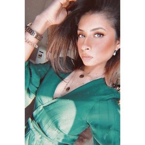 Meet your Posher, Farzana